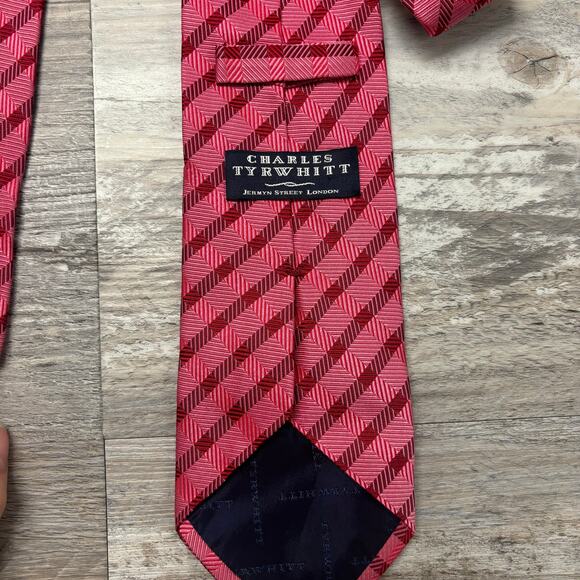 Charles Tyrwhitt Pink Red Plaid Mens 59" Jacquard Business Corpcore Silk Tie EUC - Picture 3 of 8
